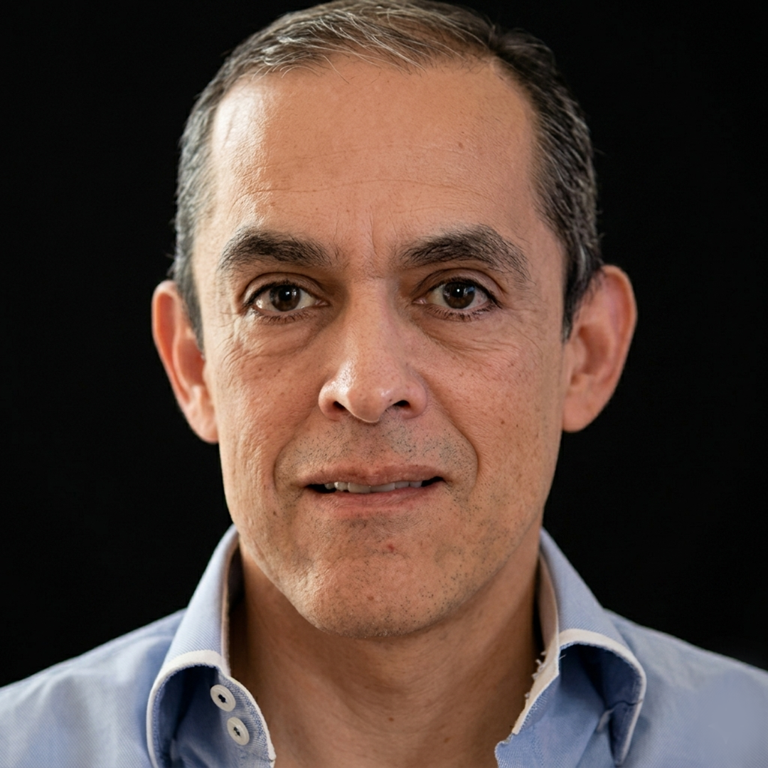 Jorge Sánchez fondo negro