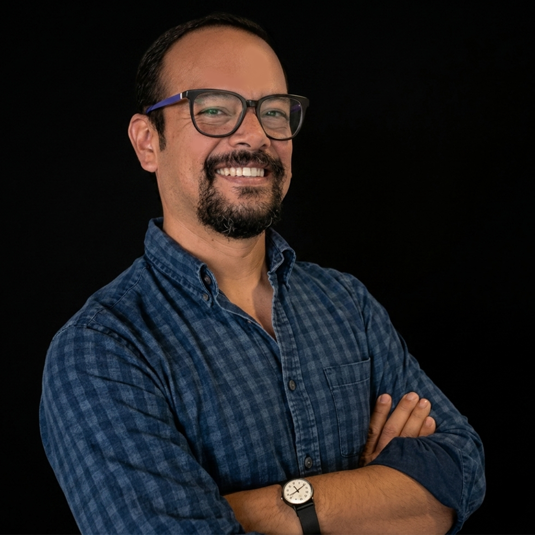 Carlos Aranda 1080x1080 fondo negro